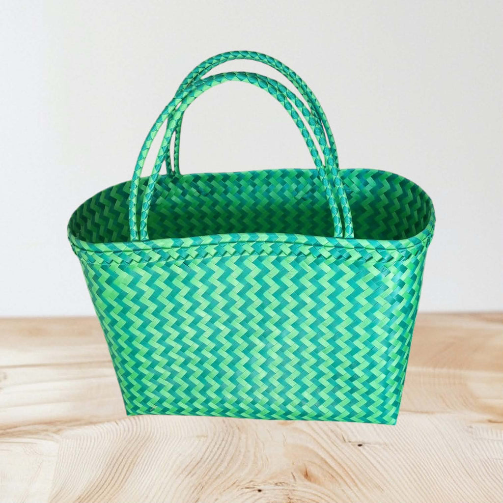 Green Two-Toned Pantai Super Jumbo
