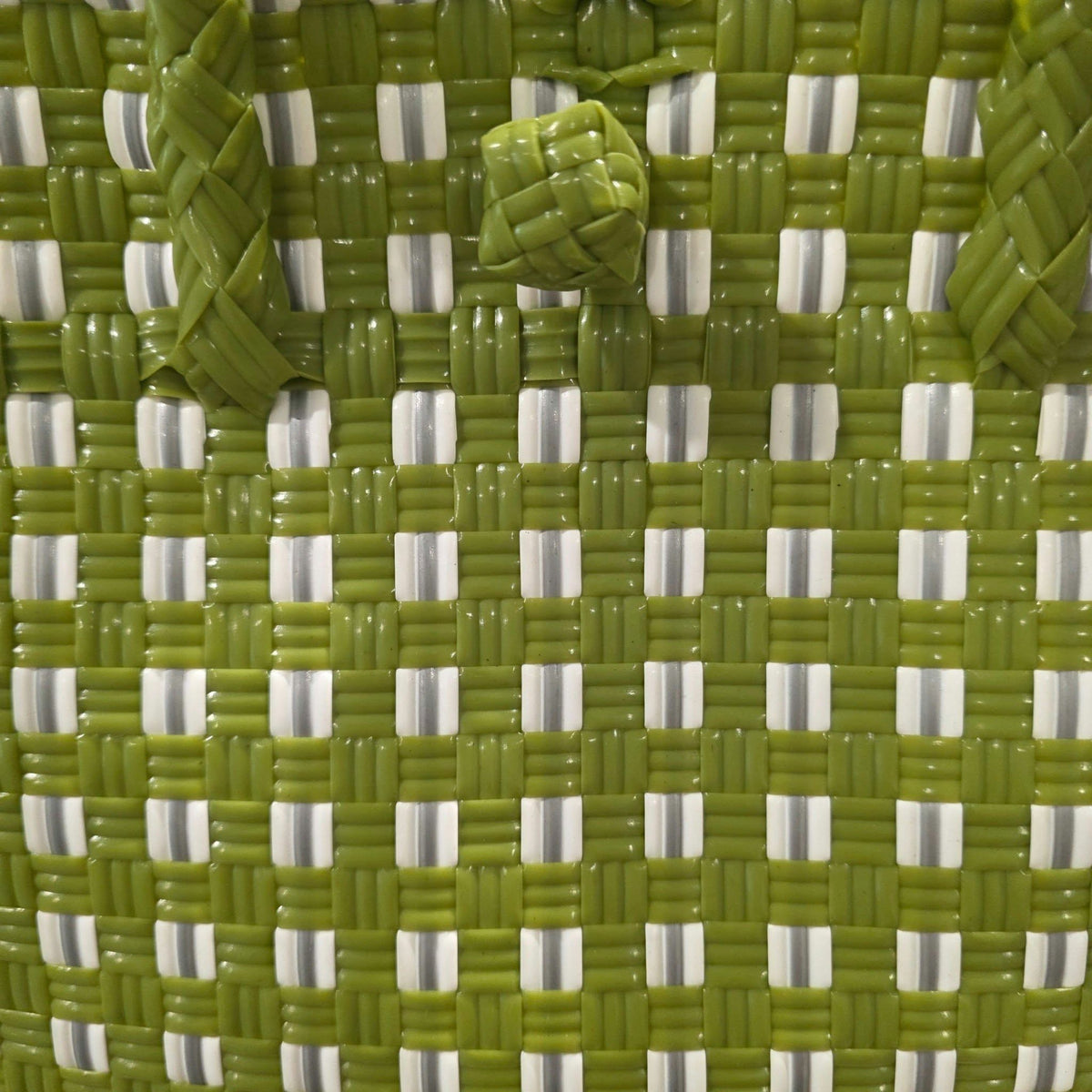 Verdant Medium Short