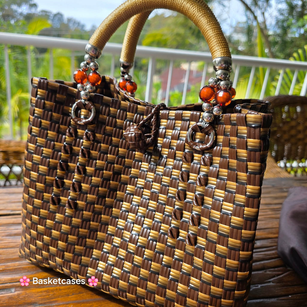 Dash  Beaded handle