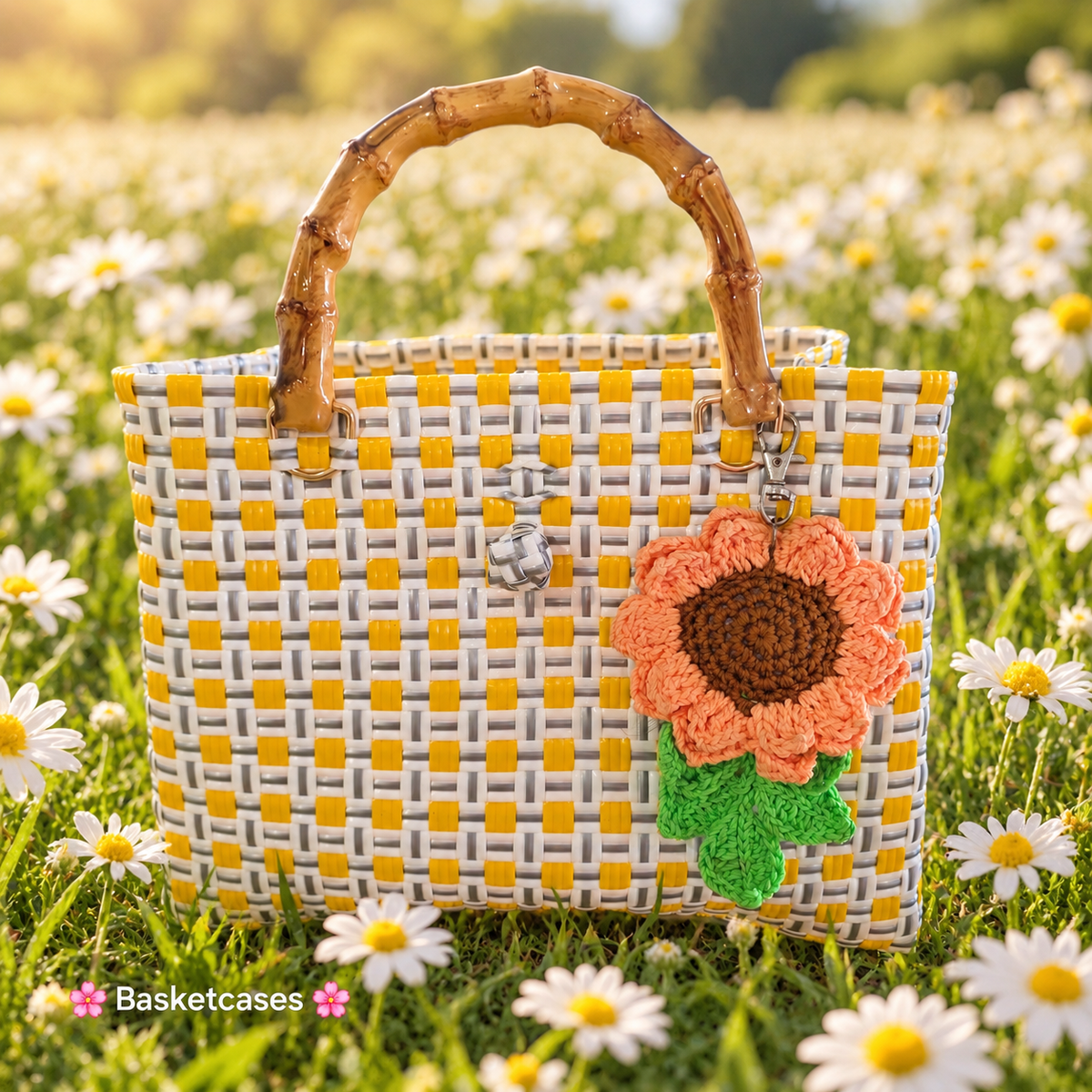 Daisy Medium short Bamboo handle