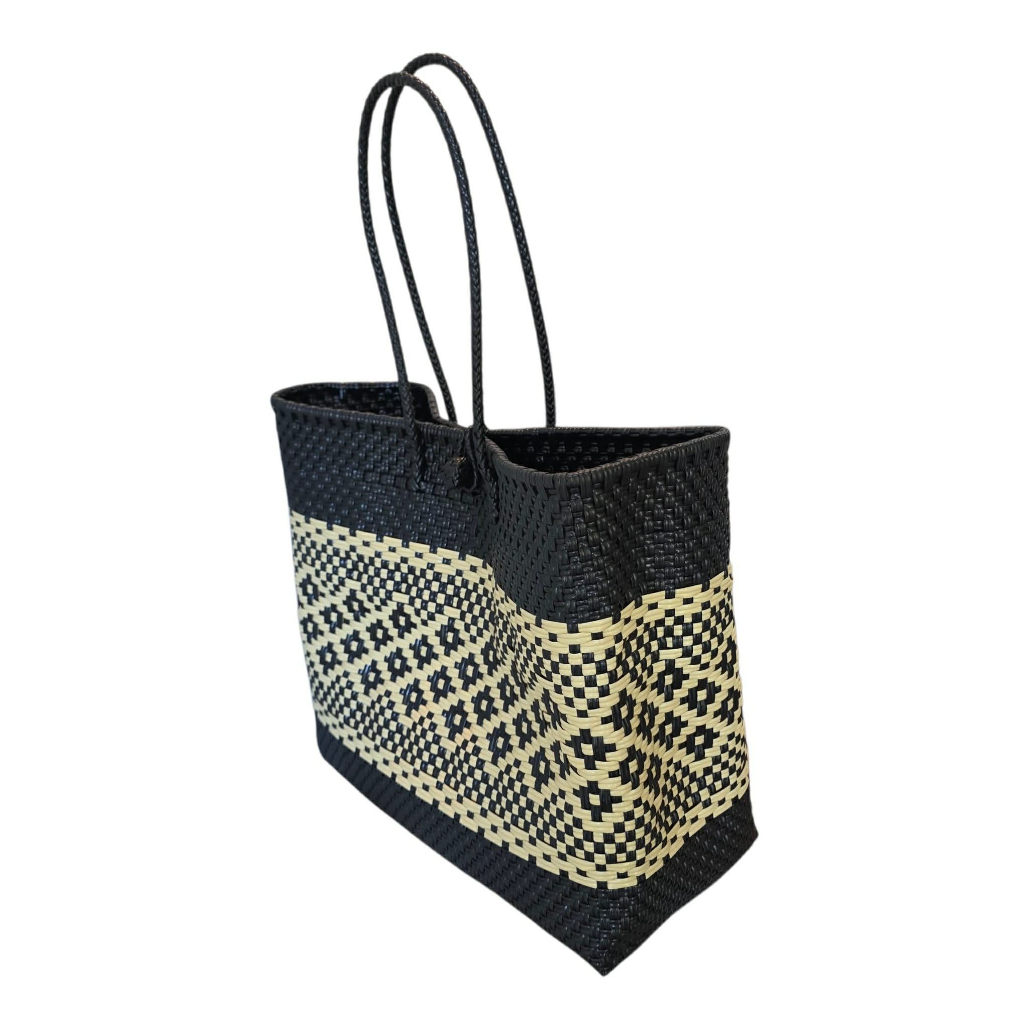BATIK Market Day black